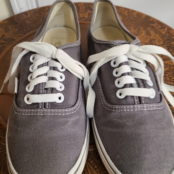 Vans Boat Style Shoe Casual Men's 6 Woman's 7.5. - Picture 5 of 8